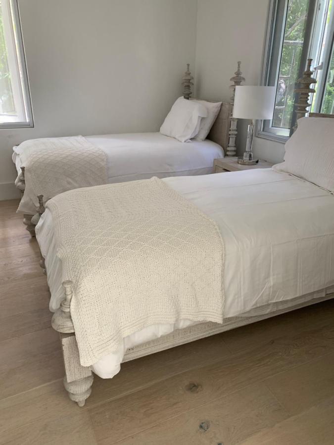 The Cay House Hotell Mangrove Cay Exteriör bild
